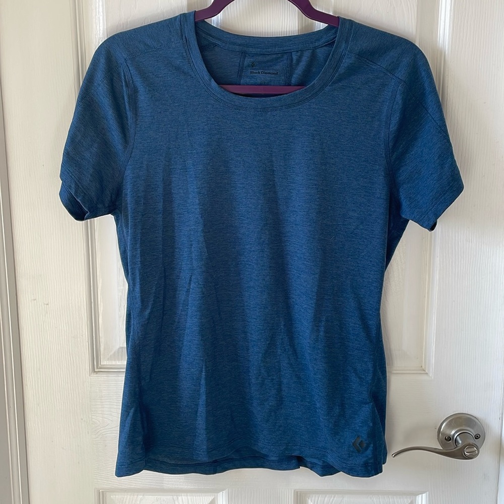 Black Diamond t-shirt size smalls heathered blue